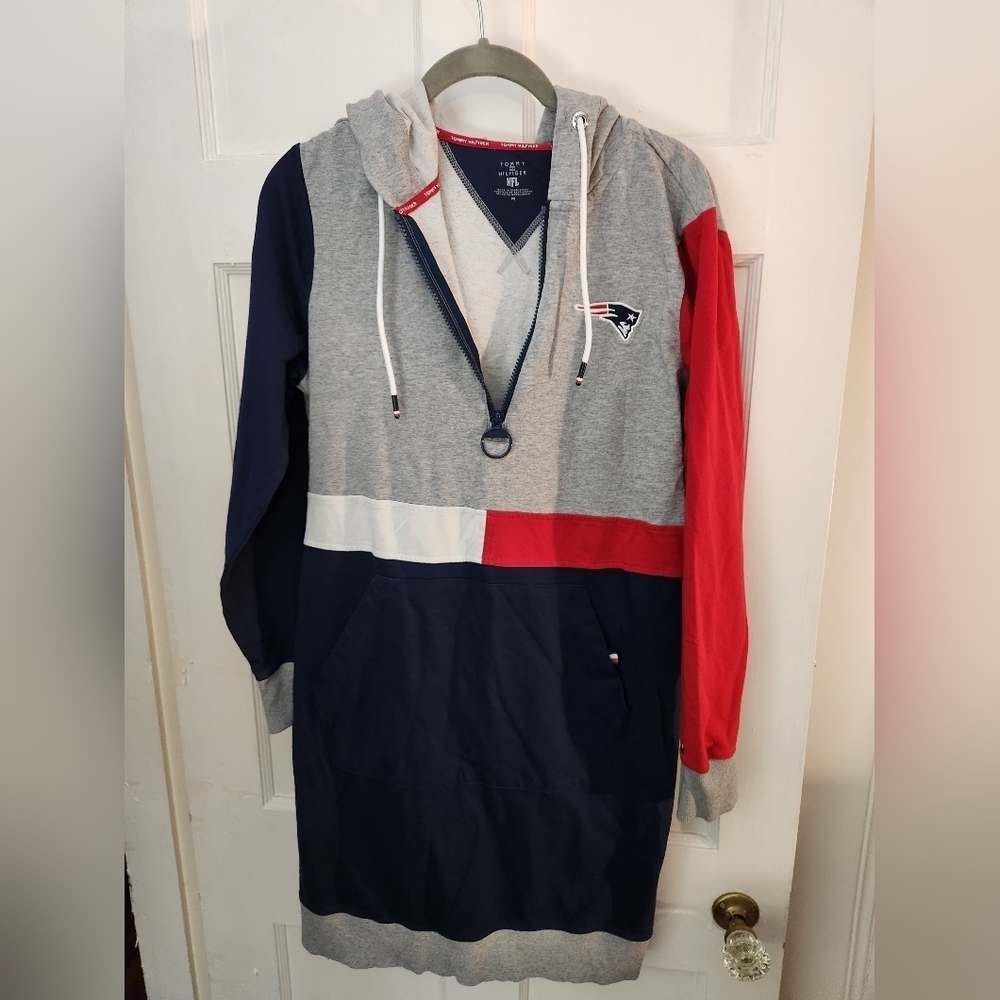 Women's Tommy Hilfiger New England Patriots Color Block Hooded Sneaker Dress